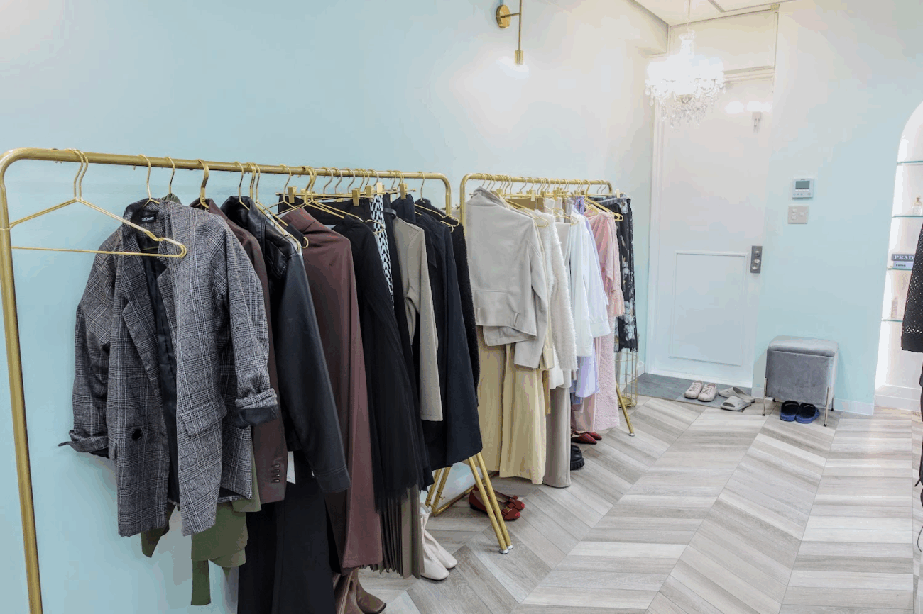 R Dresser 試穿服飾
