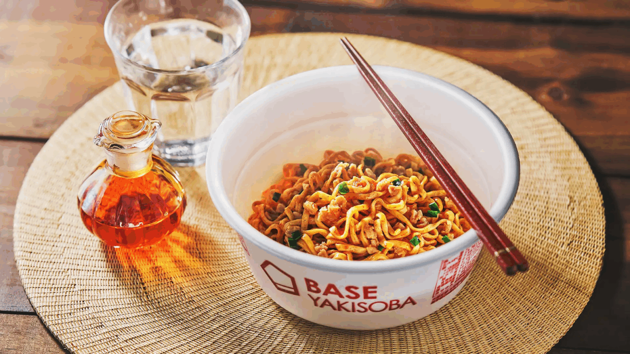 BASE YAKISOBA 旨辛拌麵