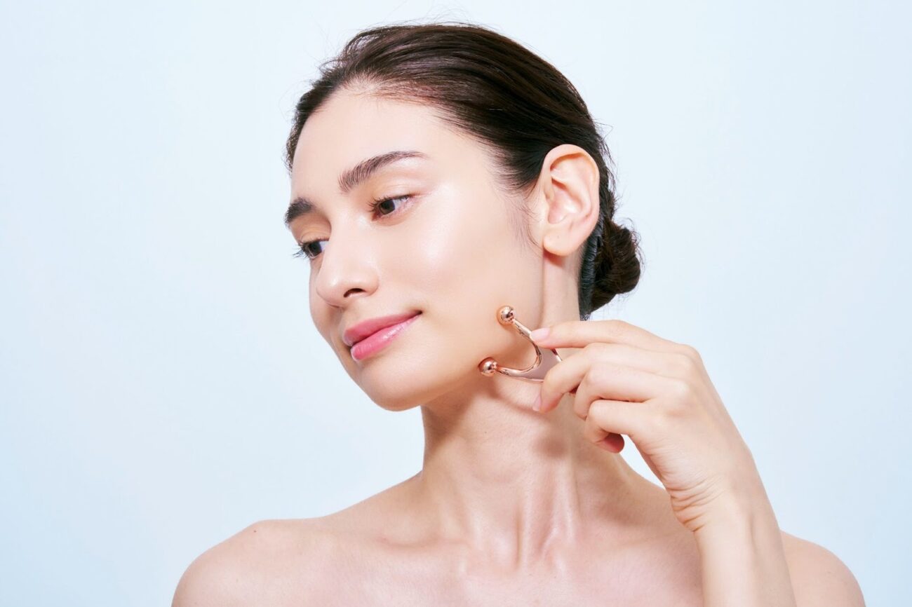 Mycalla系列 Mycalla臉部指壓棒 使用示意圖