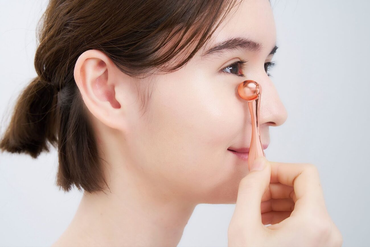 Mycalla系列 眼部W滾輪棒 使用示意圖