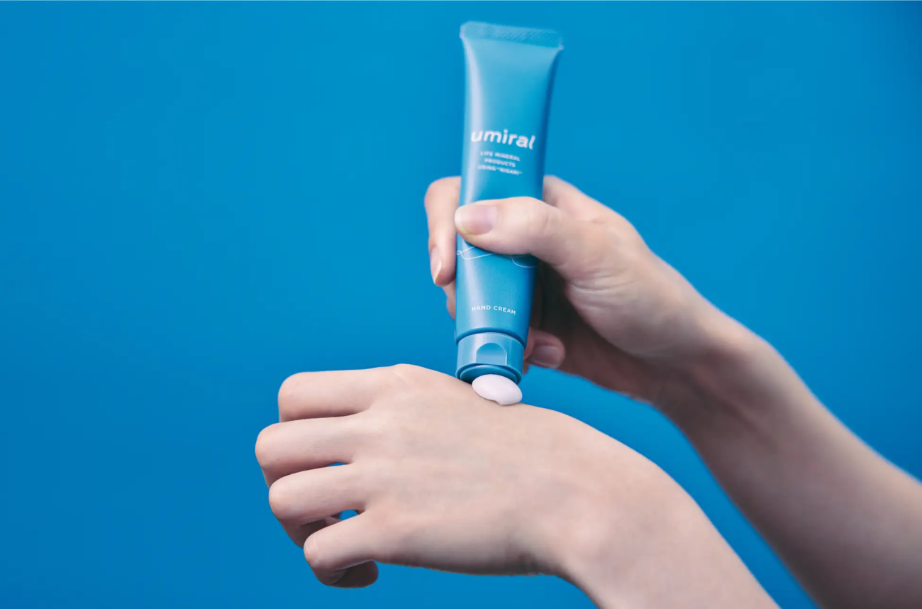 umiral HAND CREAM 質地